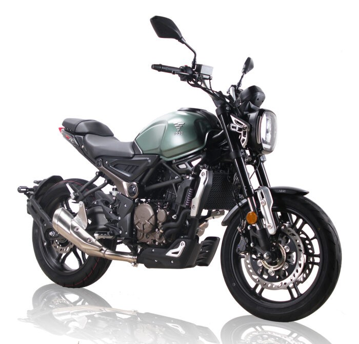 VOGE 300 AC